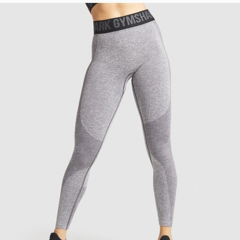 Gymshark Womens Gray And Black Flex Booty Lifting Shape Enhancing Leggings M